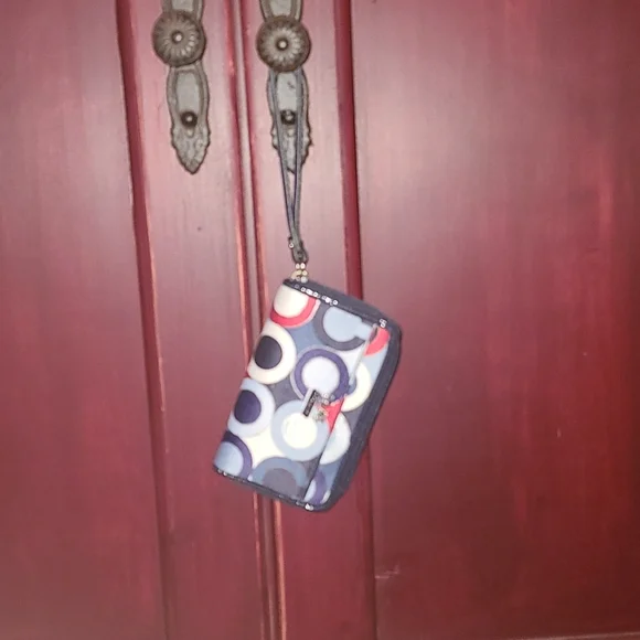 Coach purse - Picture 5 of 6